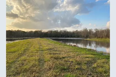 10 County Road 2097, Liberty, TX 77575 - Photo 2