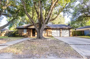 2728 Encino, Bay City, TX 77414 - Photo 2