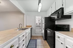 701 Rosedale St, Houston, TX 77006 - Photo 8