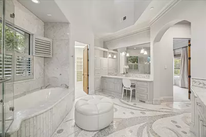 1006 River Glynn Drive, Hunters Creek Village, TX 77063 - Photo 18