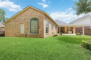 3214 E Cedar Hollow Dr, Pearland, TX 77584 - Photo 32