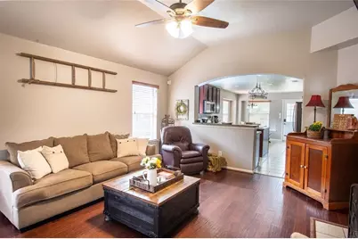 8134 Silent Deep Drive, Rosenberg, TX 77469 - Photo 4