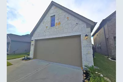14214 Singing Oaks Trail, Houston, TX 77045 - Photo 2
