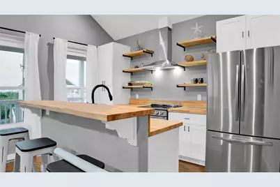 1036 Sunset Circle W, Crystal Beach, TX 77650 - Photo 28