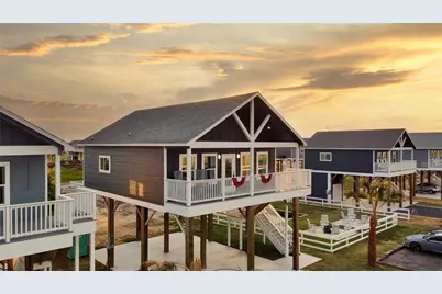 1036 Sunset Circle W, Crystal Beach, TX 77650 - Photo 10