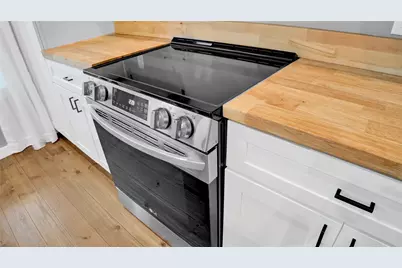 1036 Sunset Circle W, Crystal Beach, TX 77650 - Photo 26