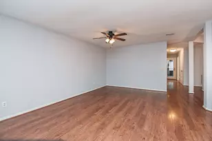 9107 Wallingham Ct, Spring, TX 77379 - Photo 10