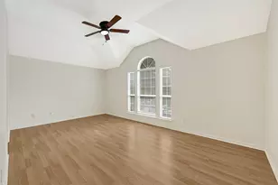 13803 Vickston Ln, Houston, TX 77014 - Photo 16