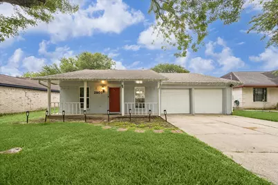 2907 Arkansas Avenue, Dickinson, TX 77539 - Photo 2