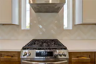 4702 Coke St, Houston, TX 77020 - Photo 8