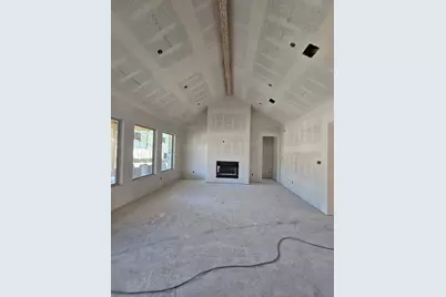 2112 Greentree Drive, Huntsville, TX 77340 - Photo 4