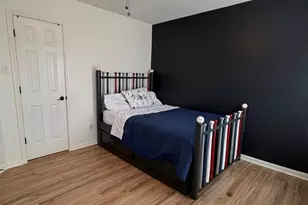 1811 Emerald Lake Ct, Houston, TX 77062 - Photo 18