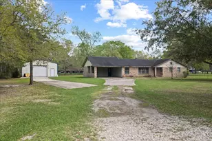 210 Commanche Trail, Wallisville, TX 77597 - Photo 48