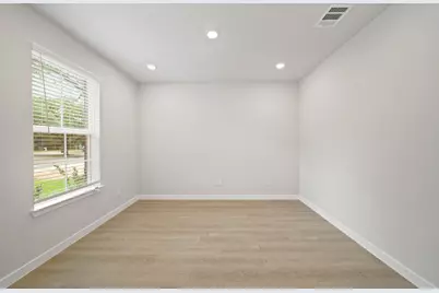 2407 16th Street, Bay City, TX 77414 - Photo 8