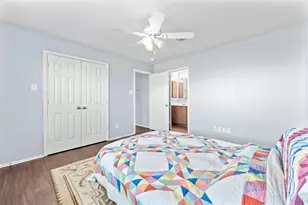 12038 Helvick Cres Ave, Houston, TX 77051 - Photo 8