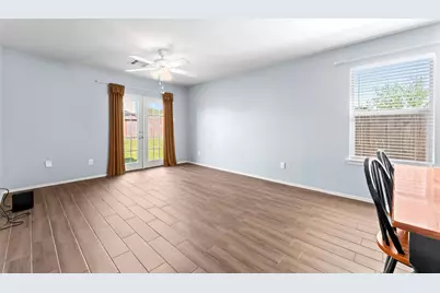 12038 Helvick Crescent Avenue, Houston, TX 77051 - Photo 6