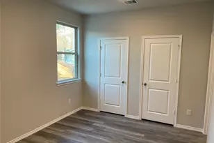 233 Ridgeside, Montgomery, TX 77316 - Photo 2