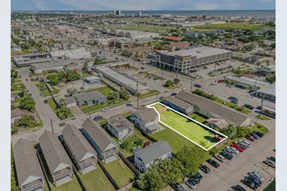 1217 67th Street, Galveston, TX 77551 - Photo 2