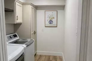 361 N Post Oak Ln, Houston, TX 77024 - Photo 10