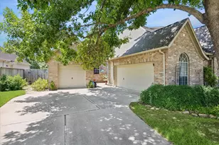 7734 Silent Forest Dr, Sugar Land, TX 77479 - Photo 2