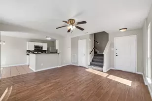 14142 Bishop Bend Ln, Houston, TX 77047 - Photo 8