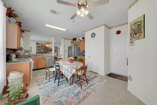 16302 Goanna Ct, Sugar Land, TX 77498 - Photo 6