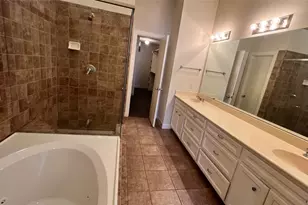 2710 Hullsmith Dr, Houston, TX 77063 - Photo 42