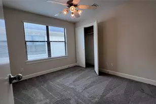 2710 Hullsmith Dr, Houston, TX 77063 - Photo 14