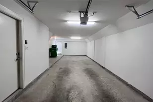 2710 Hullsmith Dr, Houston, TX 77063 - Photo 28