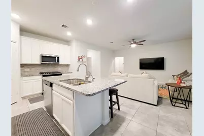6523 Fiddlewood Thicket Lane, Katy, TX 77449 - Photo 6