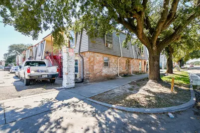 8282 Park Place Boulevard #D1, Houston, TX 77017 - Photo 2