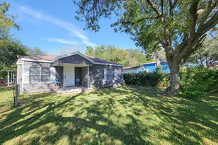 2330 Cedar Dr, La Marque, TX 77568 - Photo 2