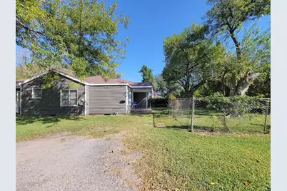 2330 Cedar Drive, La Marque, TX 77568 - Photo 22