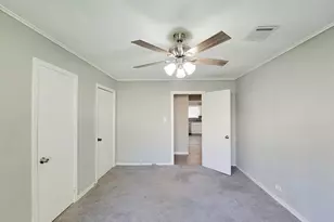 2330 Cedar Dr, La Marque, TX 77568 - Photo 6