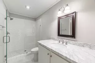 701 Bering Dr, Houston, TX 77057 - Photo 24