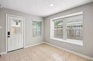 21515 Old Hannover Dr, Spring, TX 77388 - Photo 8