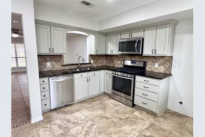 2301 N Thomspon Street, Conroe, TX 77303 - Photo 6