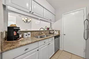 2277 S Kirkwood Rd, Houston, TX 77077 - Photo 16