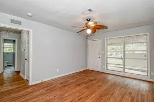 5707 Lakefield Dr, Houston, TX 77033 - Photo 2