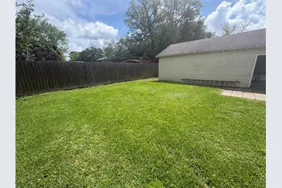 1005 N Main Street, Dayton, TX 77535 - Photo 18