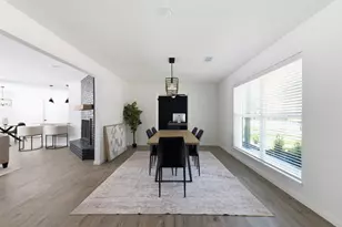 6211 Dumfries Dr, Houston, TX 77096 - Photo 2