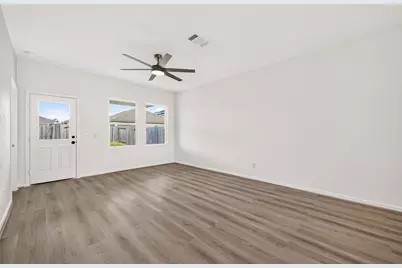 7127 Kason Falls Court, Houston, TX 77049 - Photo 8