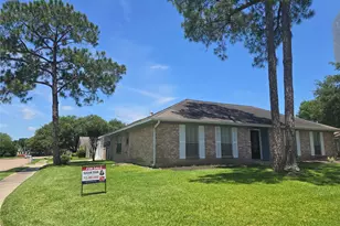 2238 E Silver Sage Dr, Houston, TX 77077 - Photo 2