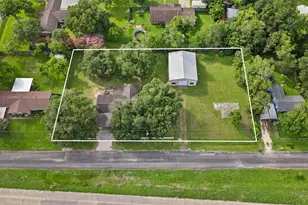 506 Pear St, Edna, TX 77957 - Photo 8