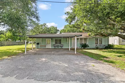 506 Pear Street, Edna, TX 77957 - Photo 1