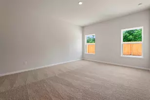 8134 Alpine Bearberry Dr, Houston, TX 77016 - Photo 4