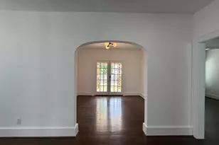 1968 W McKinney St, Houston, TX 77019 - Photo 10