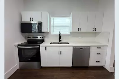 1968 W McKinney Street, Houston, TX 77019 - Photo 16