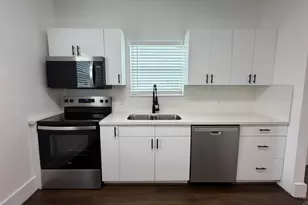 1968 W McKinney St, Houston, TX 77019 - Photo 16