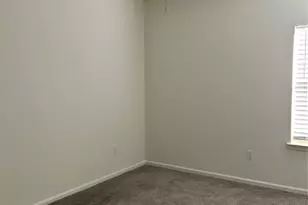 10906 Southview St, Houston, TX 77047 - Photo 14